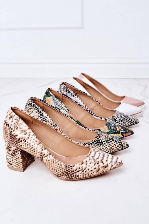 Sapatos de cetim rosa