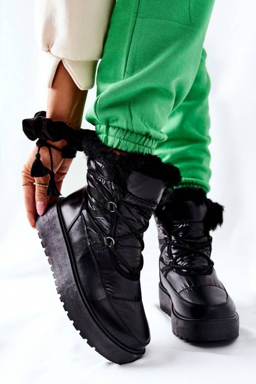 Botas de neve quentes em Gordian preto