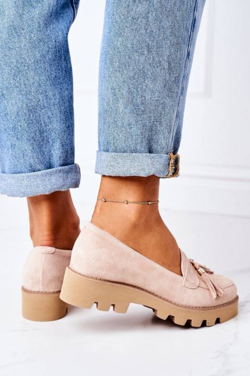 Mocassins de camurça na cor cappuccino Mocassins de camurça na cor cappuccino