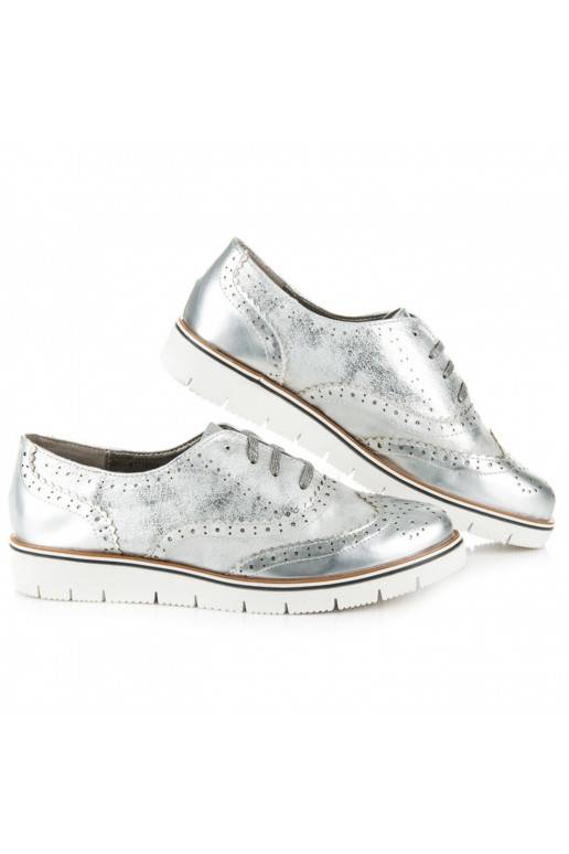 Sapatos casuais do modelo clássico Kylie