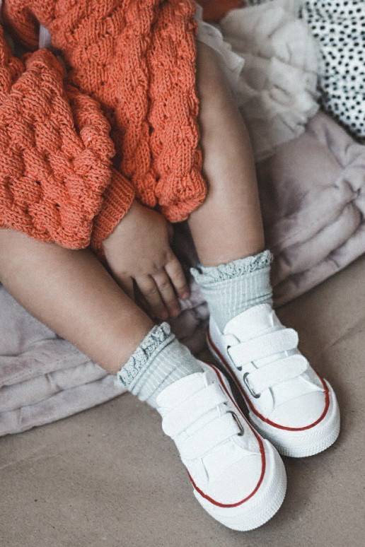 Calçado infantil de lazer com fechos...