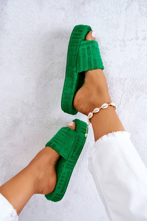 Chinelos com plataforma na cor verde Lilly