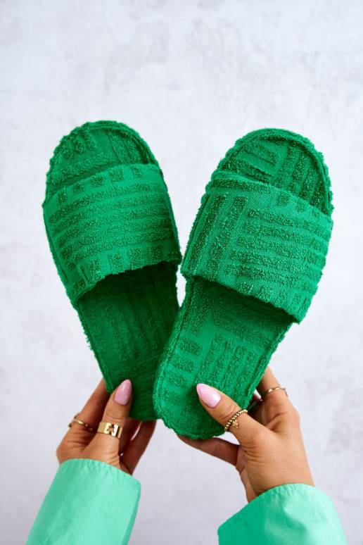 Chinelos com plataforma na cor verde Lilly