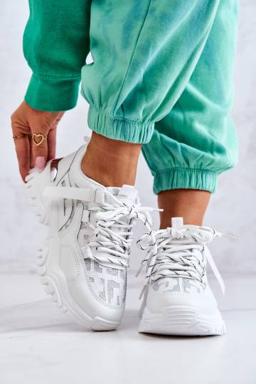Modelo de tênis com sola maciça da moda na cor branca Your Style