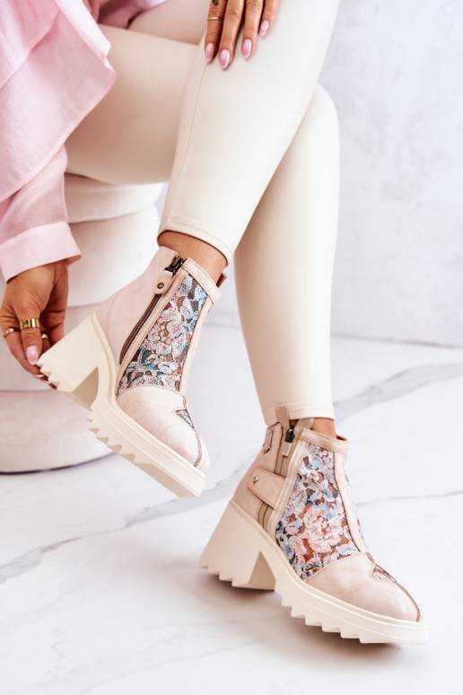 Botas bege Botas bege