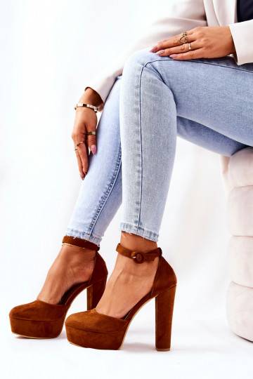 Botas com salto e... 2
