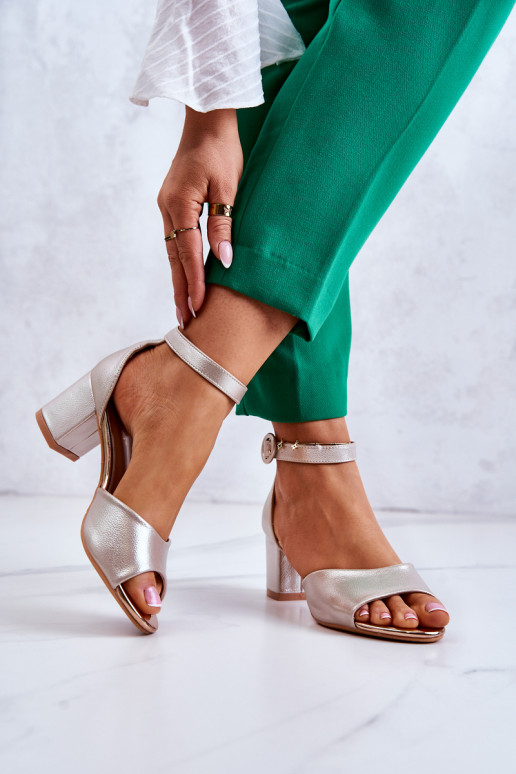 Sandálias femininas com salto Vinceza...