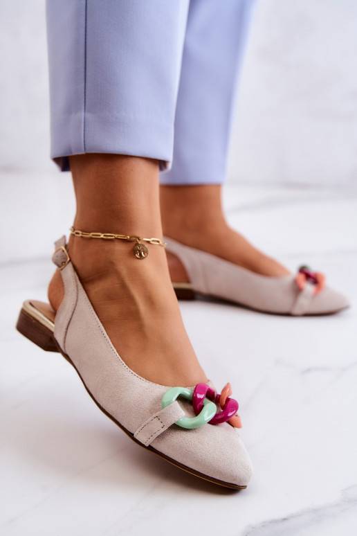Sapatilhas de camurça com correntes Sapatos marfim