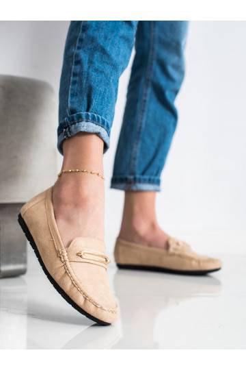 Mocassins bege confortáveis