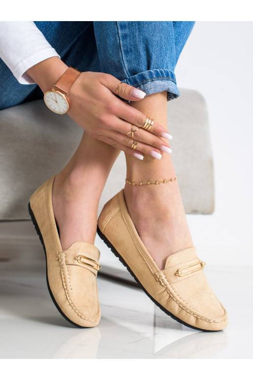 Mocassins bege confortáveis