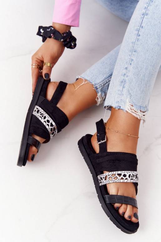 Sandálias de camurça preta e prata...