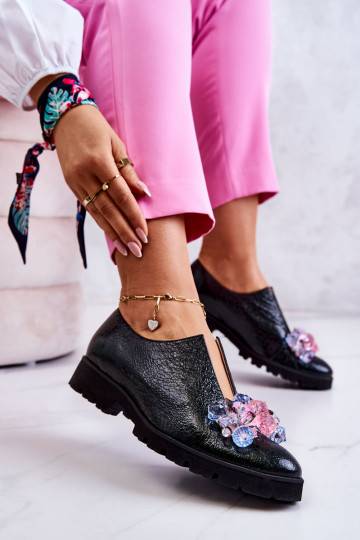 Sapatos de estilo elegante com enfeites na cor cáqui Cindy