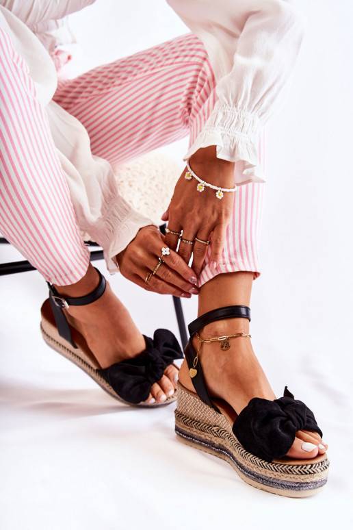 Sandálias plataforma em camurça na... Sandálias plataforma em camurça na...