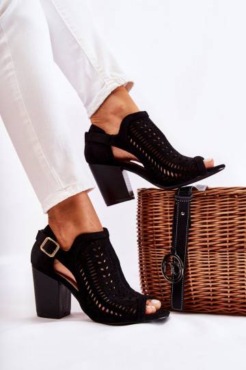 Botas femininas com motivos...