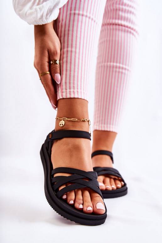 Sandálias femininas com fechos... Sandálias femininas com fechos...