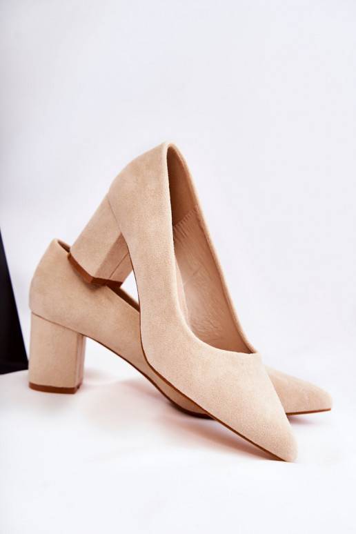 Modelo clássico Sapatos de camurça com salto bege Lency