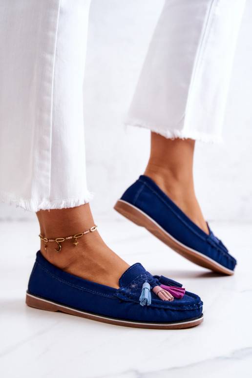 Mocassins com franjas em azul marinho da Laressa