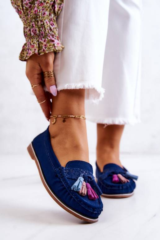 Mocassins com franjas em azul marinho da Laressa