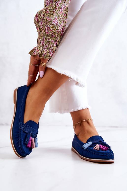 Mocassins com franjas em azul marinho da Laressa