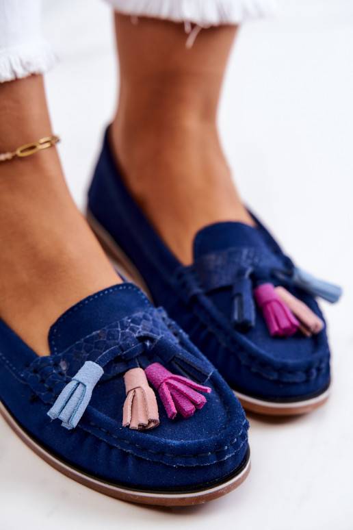 Mocassins com franjas em azul marinho da Laressa