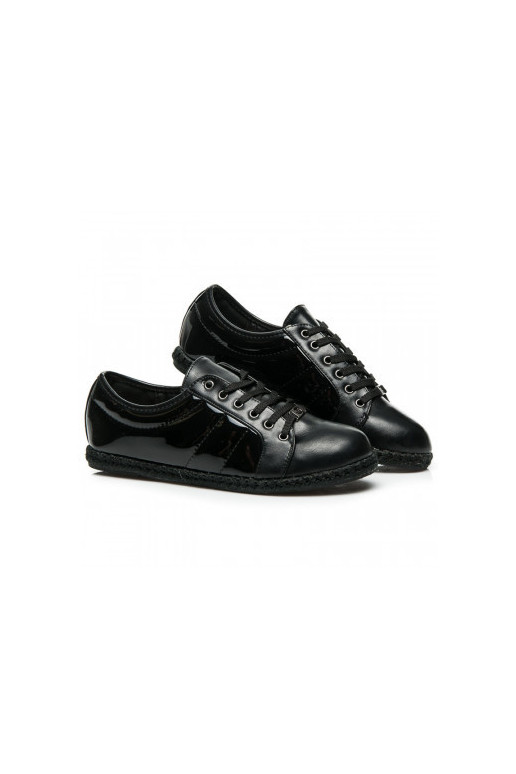 Sapatos pretos estilo esportivo preto