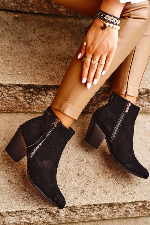 Botas pretas com salto alto Big Star