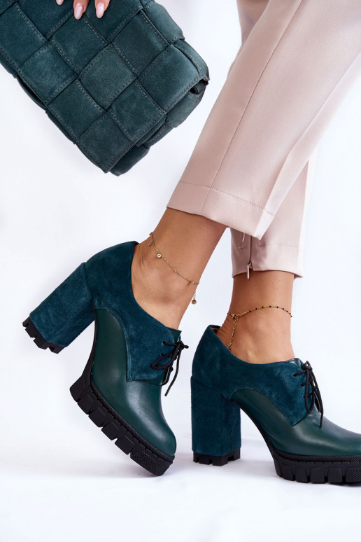 Botas de camurça com plataforma na cor verde Carisa