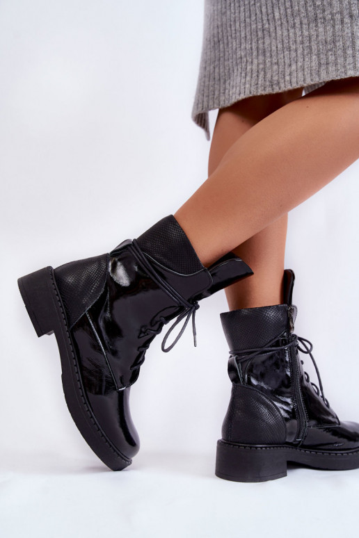 Botas com efeito laca na cor preta Laverda
