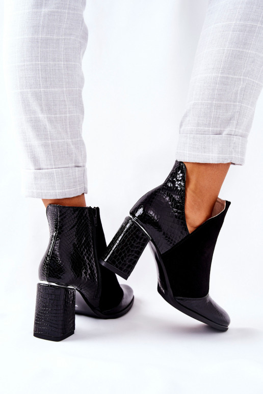 Botas femininas com salto na cor preta I Wish