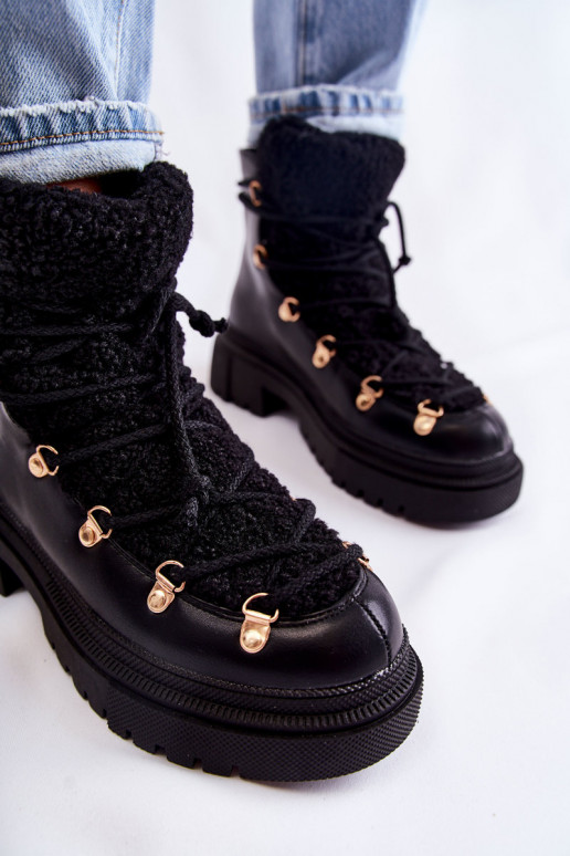 Botas na cor preta Arisa