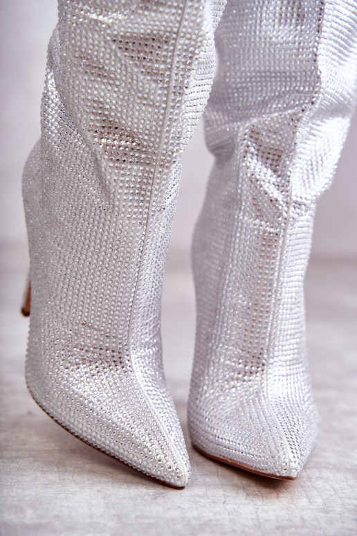 Botas longas com salto fino cor prata Lovisa