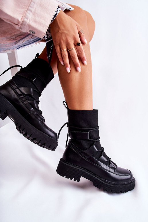 Botas pretas maciças com sola tipo meia Fallor