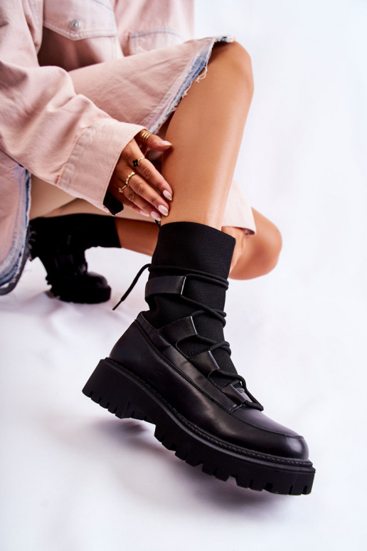 Botas pretas maciças com sola tipo meia Fallor