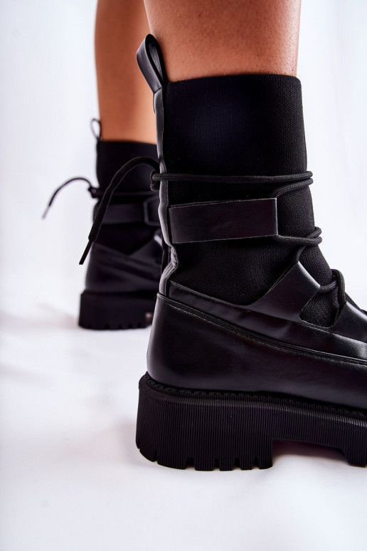 Botas pretas maciças com sola tipo meia Fallor