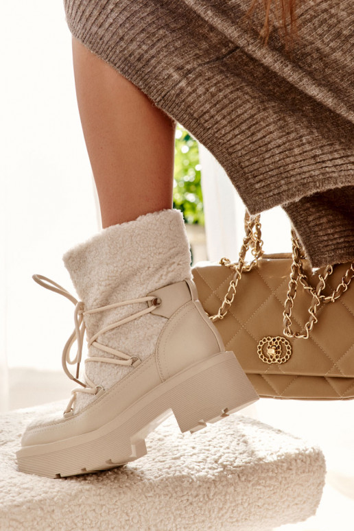 Botas de areia botas de neve com... Botas de areia botas de neve com...