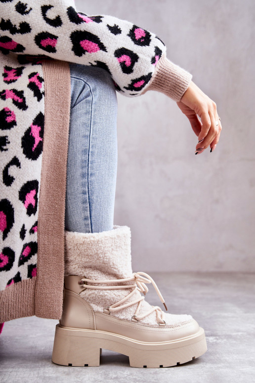 Botas de areia botas de neve com... Botas de areia botas de neve com...