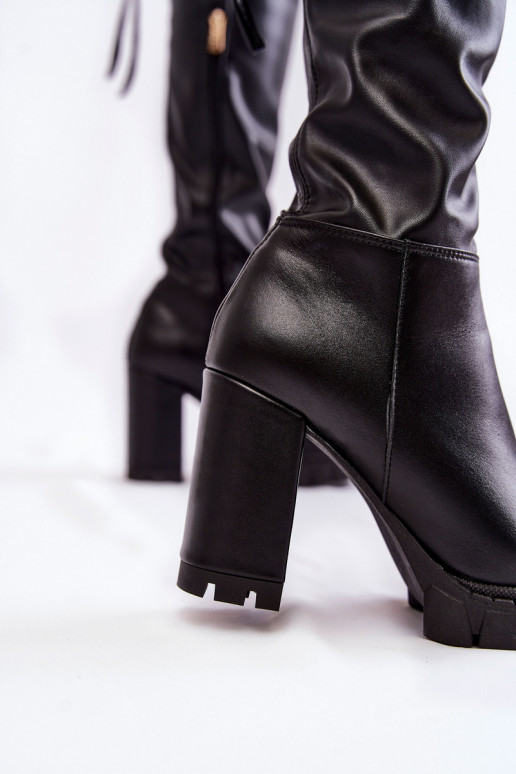 Sapatos longos pretos com plataforma