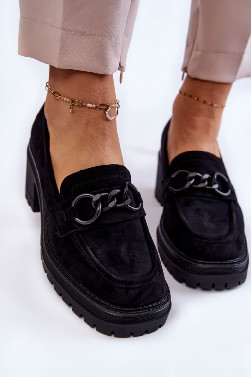 Sapatos de camurça com salto na cor...