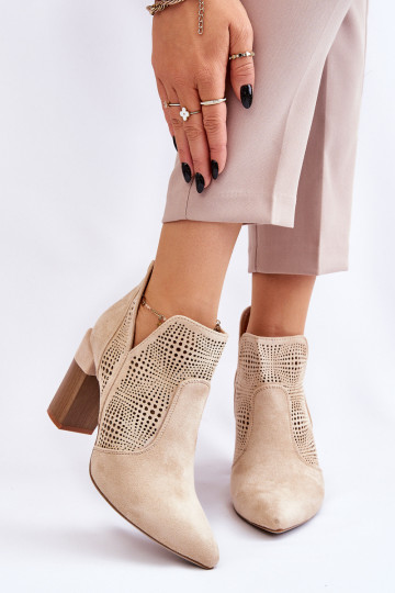 Botins femininos com salto Leanna em marfim