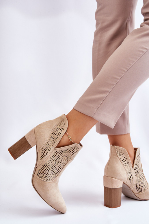 Botins femininos com salto Leanna em marfim