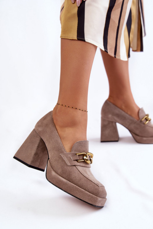 Sapatos de camurça com correntes Laura Messi marrom
