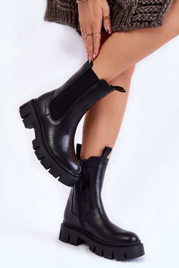 Botas grossas com plataforma em Aliana preta