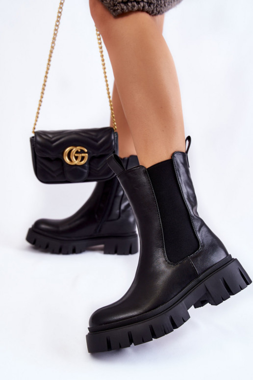 Botas grossas com plataforma em Aliana preta