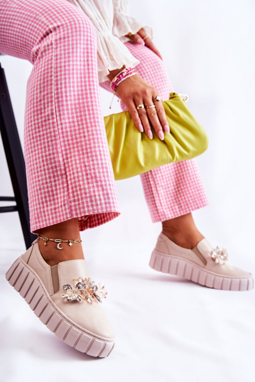 Tênis Slip-On com enfeites bege Mirana Tênis Slip-On com enfeites bege Mirana