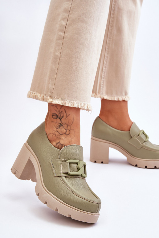 Sapatos de salto elegante com enfeites na cor verde Harmell