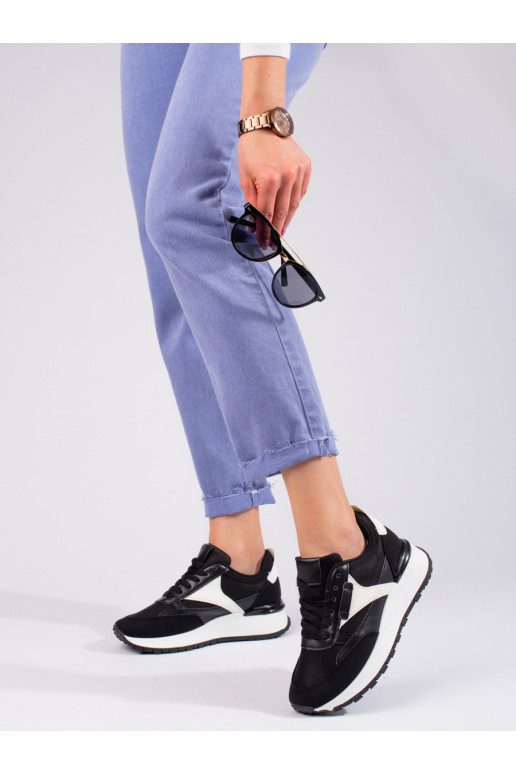 Calçado desportivo com plataforma... Calçado desportivo com plataforma...