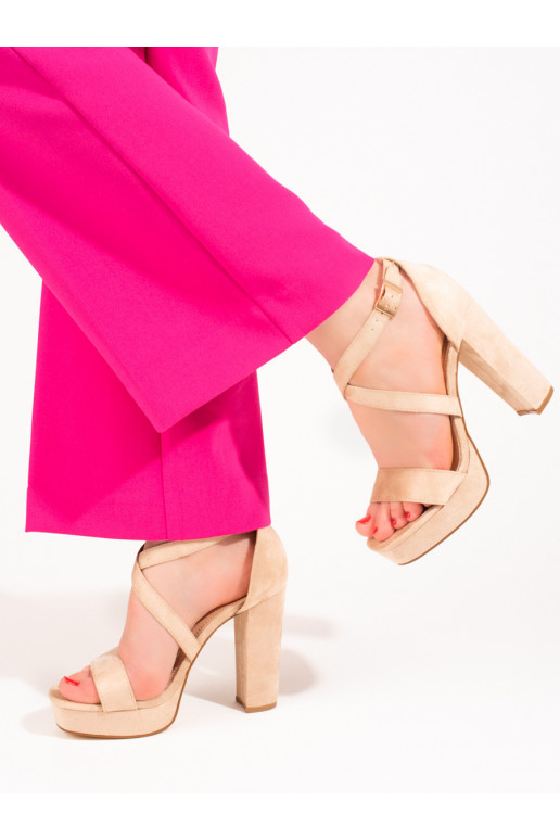 Sandália Shelovet com salto alto Sandália Shelovet com salto alto