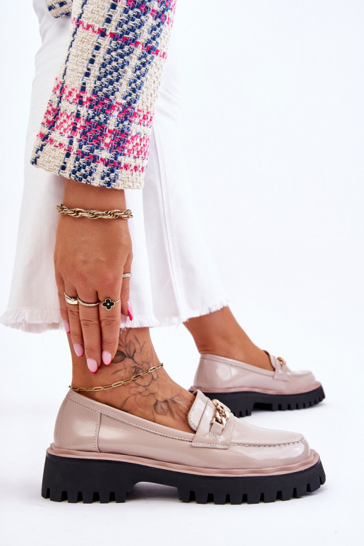 Mocassins envernizados com plataforma... Mocassins envernizados com plataforma...