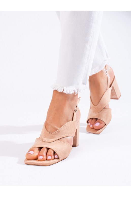 Sapatos de camurça bege Vinceza