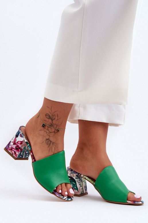 Chinelos de couro verde Sapatos com... Chinelos de couro verde Sapatos com...